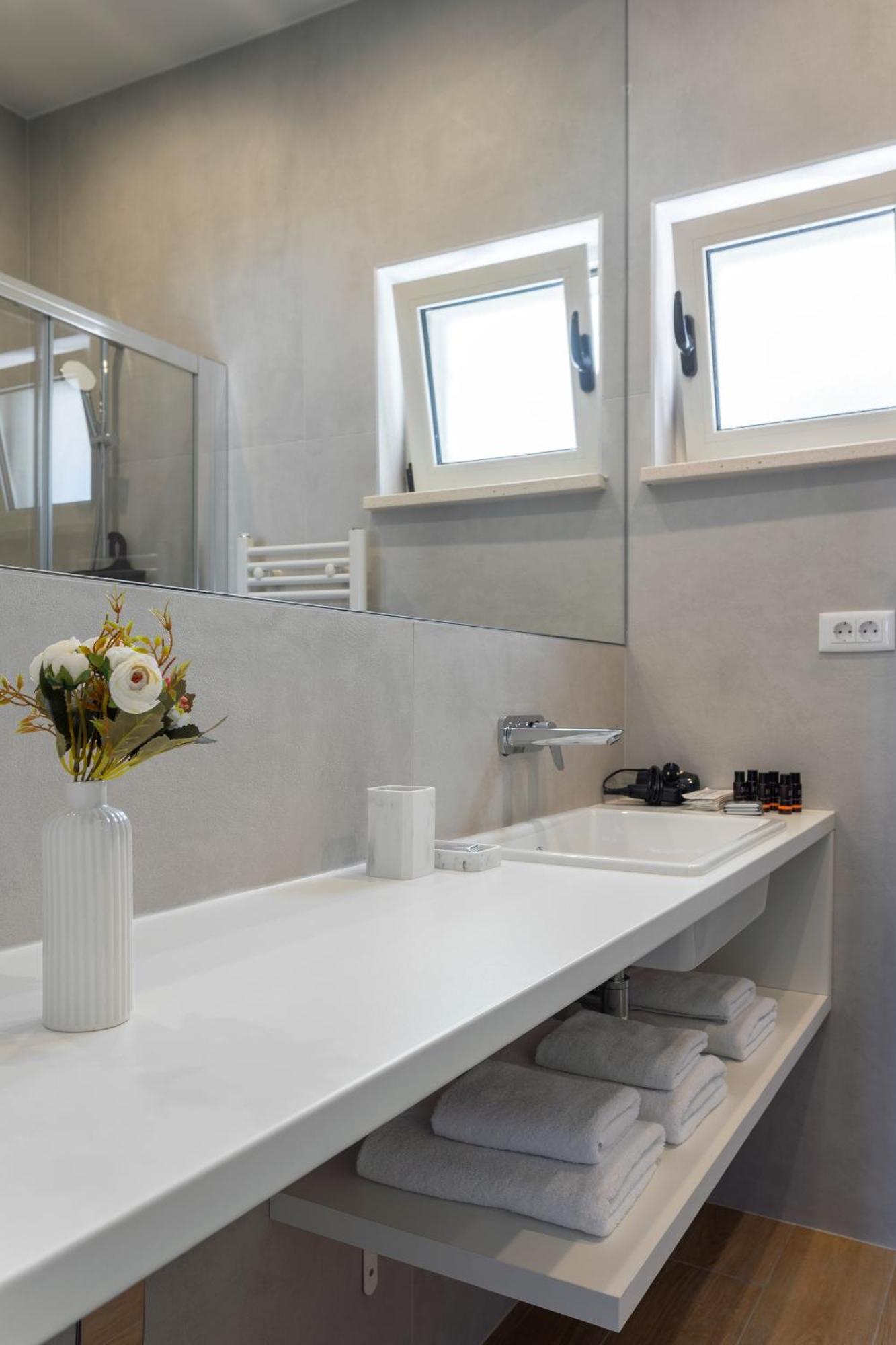 Apartmani Jakic 2 Đảo Hvar Ngoại thất bức ảnh