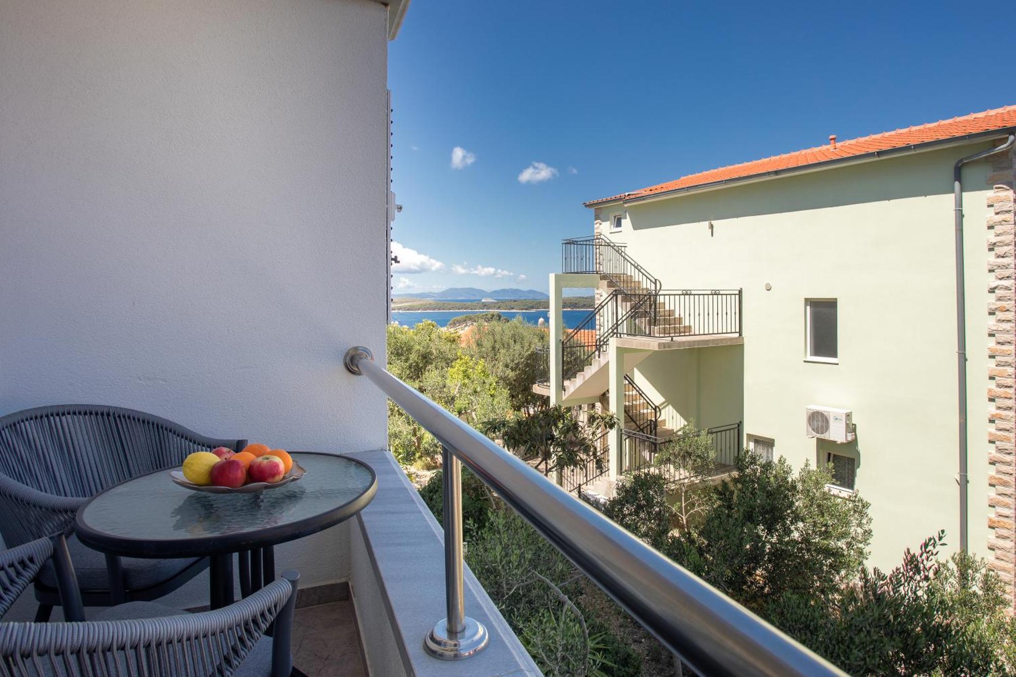Apartmani Jakic 2 Đảo Hvar Ngoại thất bức ảnh