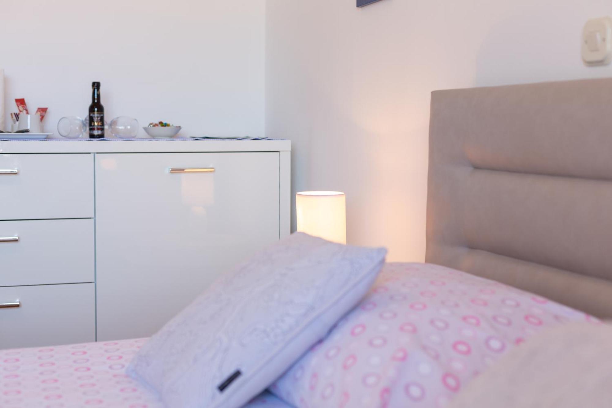 Apartmani Jakic 2 Đảo Hvar Ngoại thất bức ảnh
